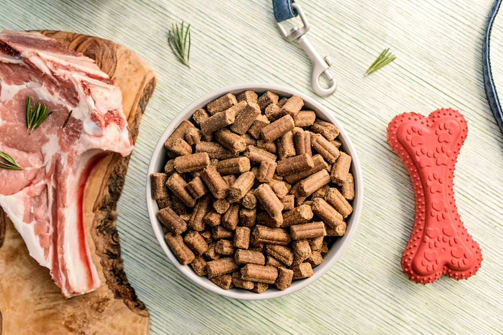 Crocchette pressate a freddo per cani ENERGIA: Manzo, pane toscano e mele